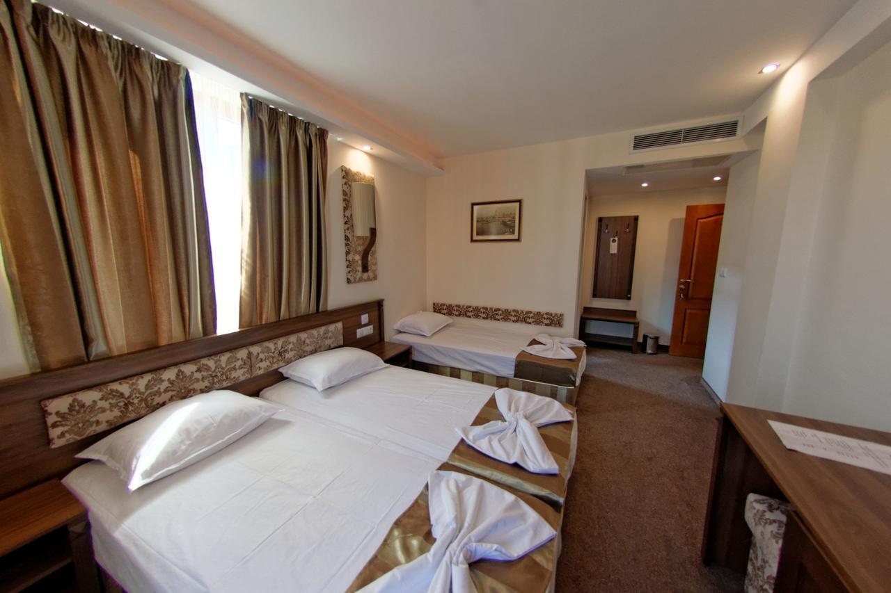 Hotel Aristokrat Обзор Номер фото